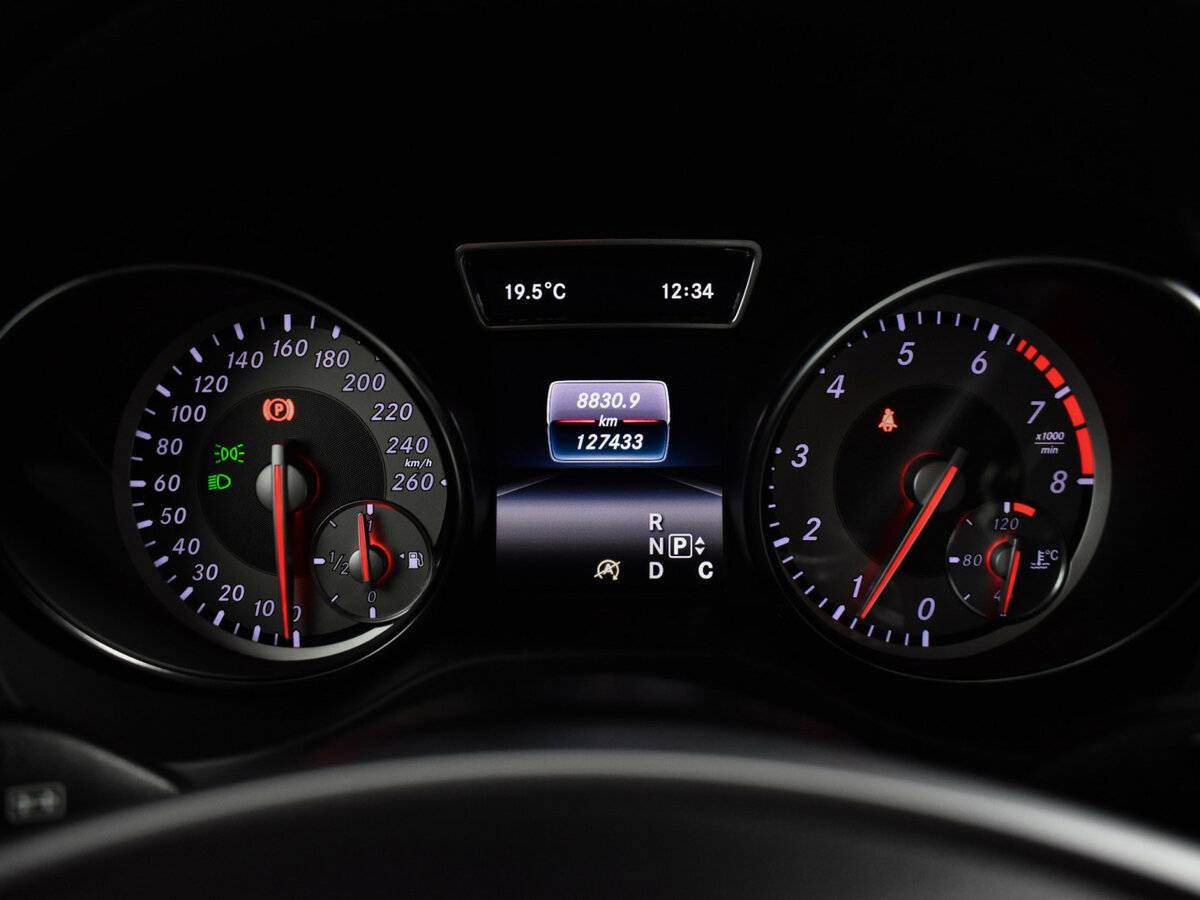 Б/У Мерседес-Бенц ГЛА 2016 года. Фото: #20