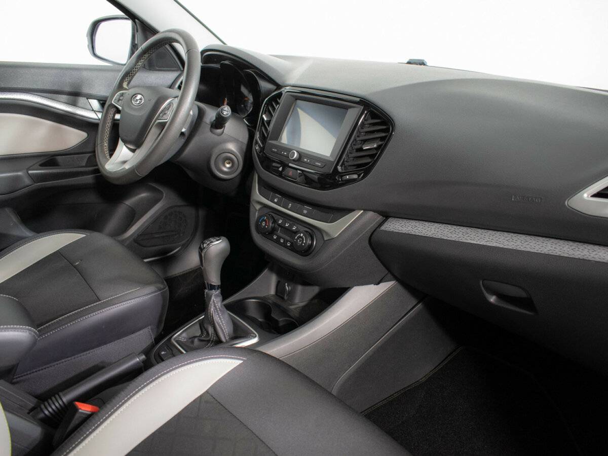 Б/У Лада (ВАЗ) Веста 2021 года. Фото: #8