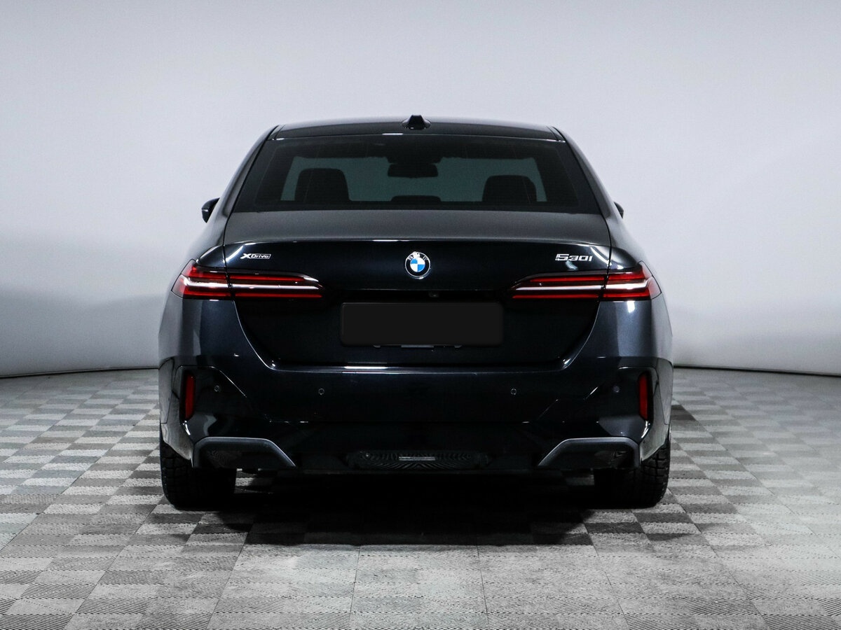 Б/У БМВ 5 серии 2024 года. Фото: #5