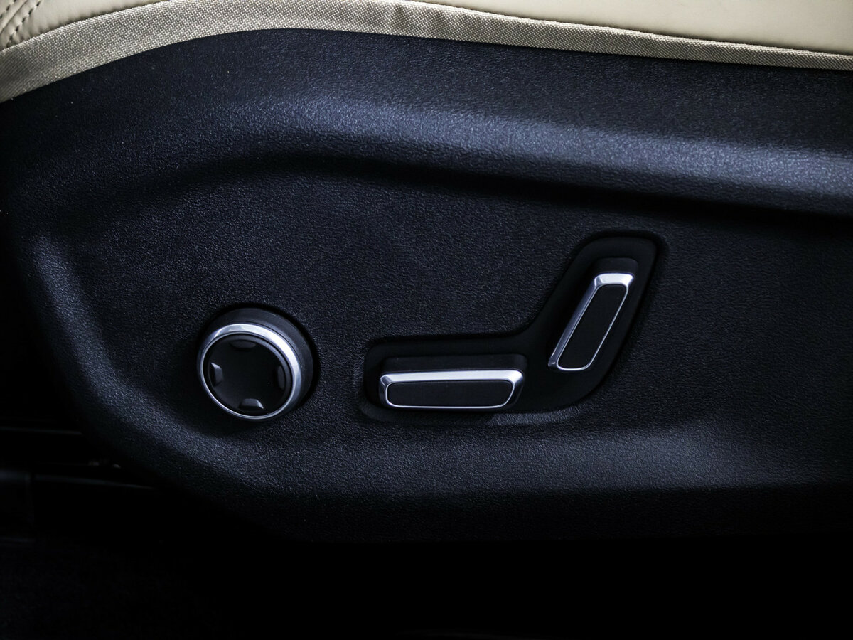 Geely Monjaro 2024 года с пробегом. Фото: #17