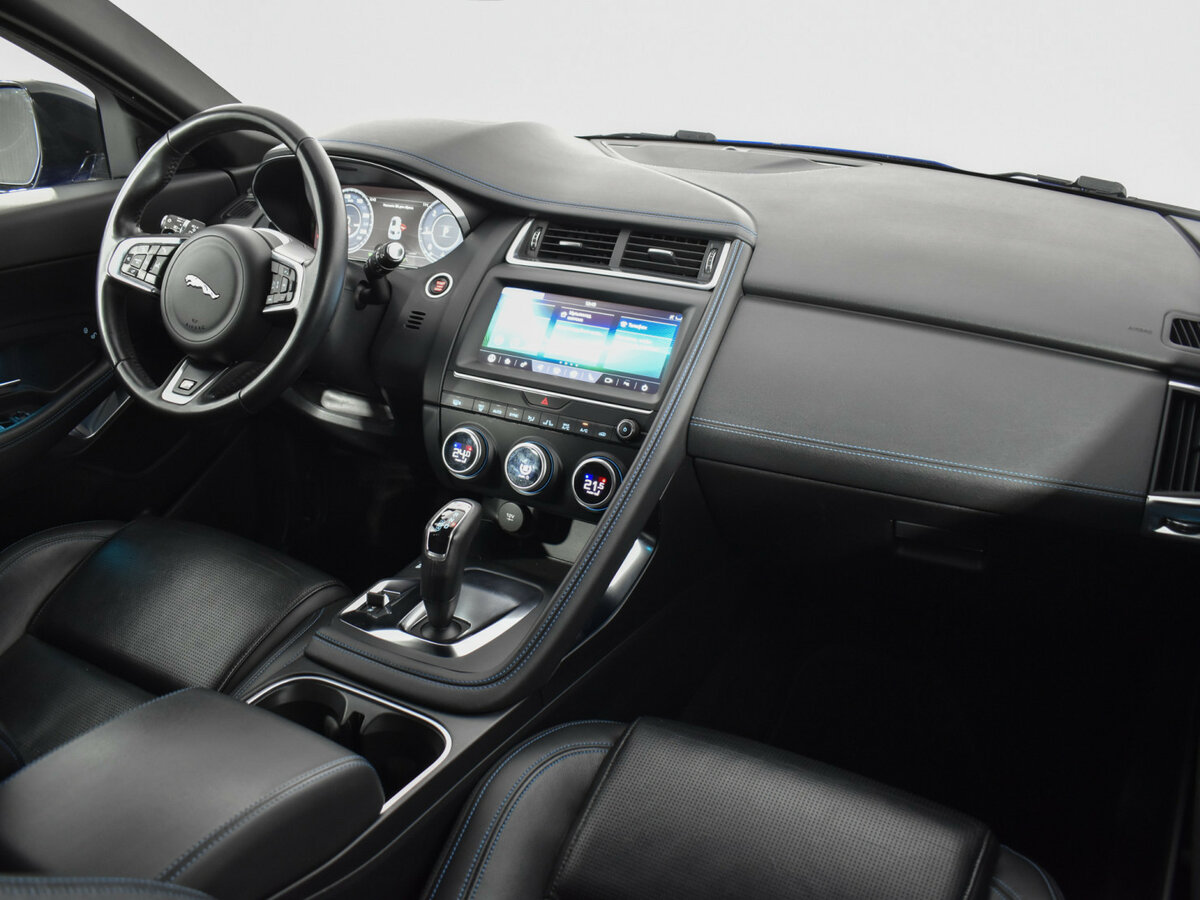 Jaguar E-Pace 2019 года с пробегом. Фото: #8