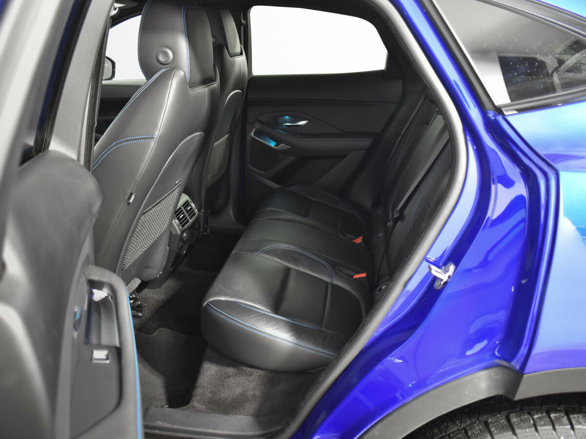 Jaguar E-Pace 2019 года с пробегом. Фото: #10