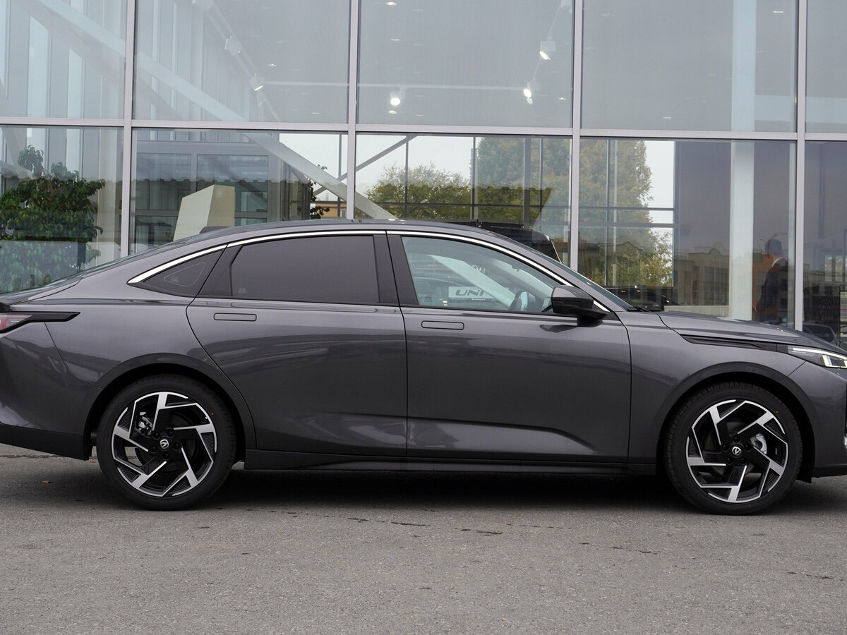 Б/У Чанган Ламур 2024 года. Фото: #3