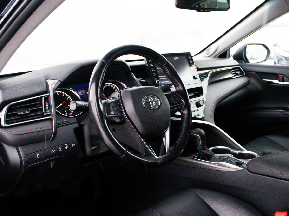 Toyota Camry 2022 года с пробегом. Фото: #10