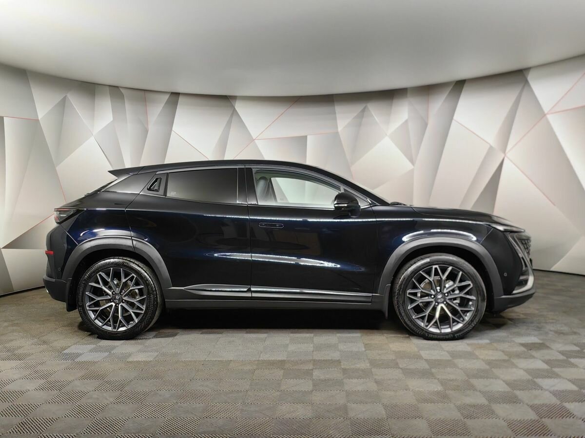 Б/У Чанган УНИ-Т 2024 года. Фото: #5