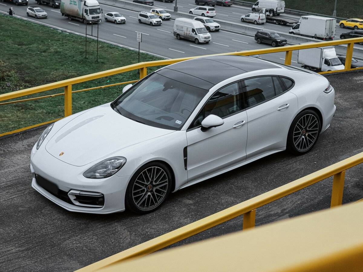Porsche Panamera 2022 года с пробегом. Фото: #4