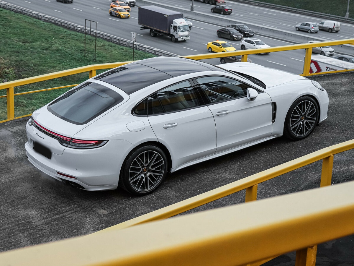 Porsche Panamera 2022 года с пробегом. Фото: #5