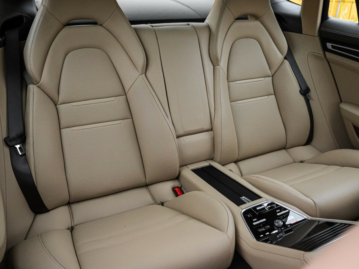 Porsche Panamera 2022 года с пробегом. Фото: #7