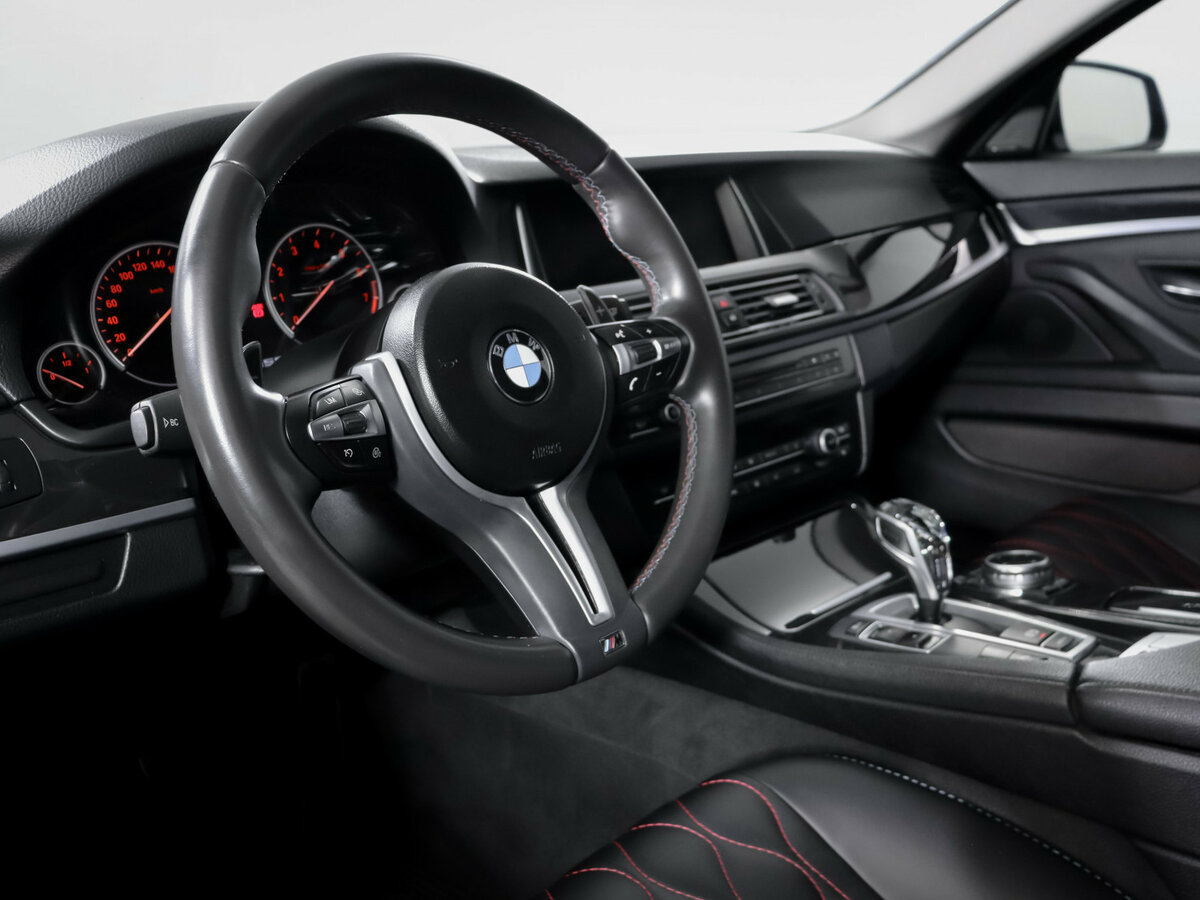 Б/У БМВ 5 серии 2014 года. Фото: #13