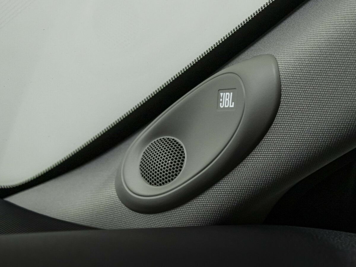 Б/У Тойота Камри 2021 года. Фото: #14