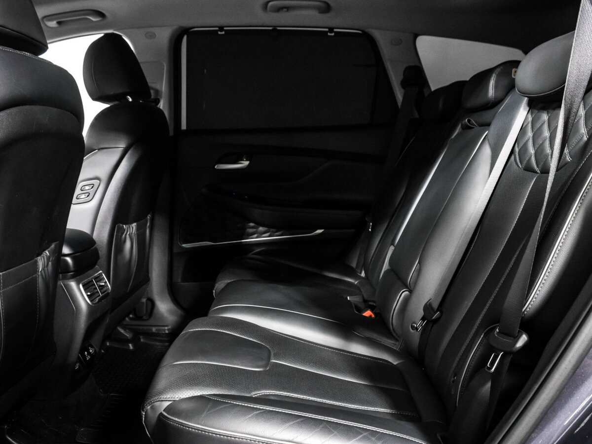 Б/У Хендай Санта Фе 2021 года. Фото: #9