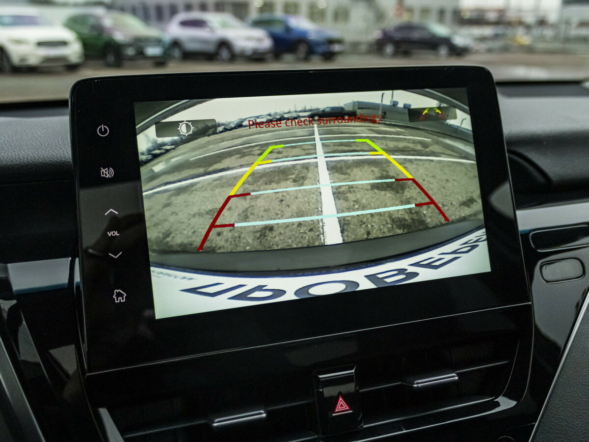 Б/У Тойота Камри 2023 года. Фото: #16