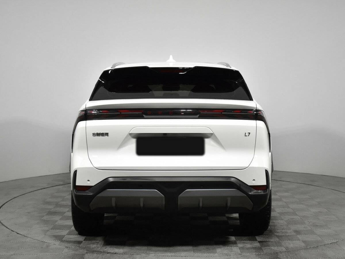 Geely Galaxy L7 2023 года с пробегом. Фото: #5