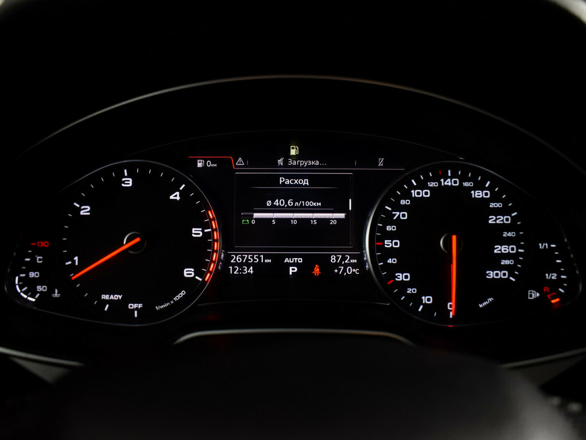 Б/У Ауди К7 2016 года. Фото: #18