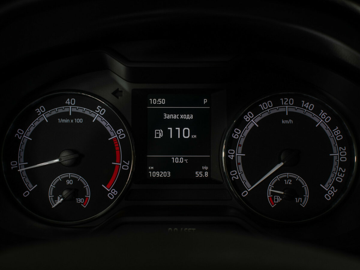 Б/У Шкода Октавия 2018 года. Фото: #11