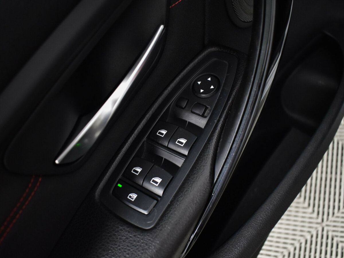 Б/У БМВ 3 серии 2012 года. Фото: #16