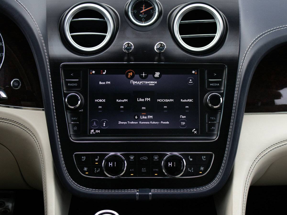 Б/У Бэнтли Бентайга 2016 года. Фото: #14
