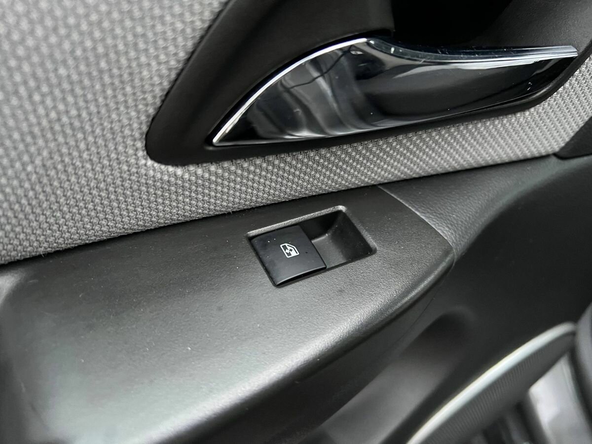 Б/У Шевроле Круз 2011 года. Фото: #11