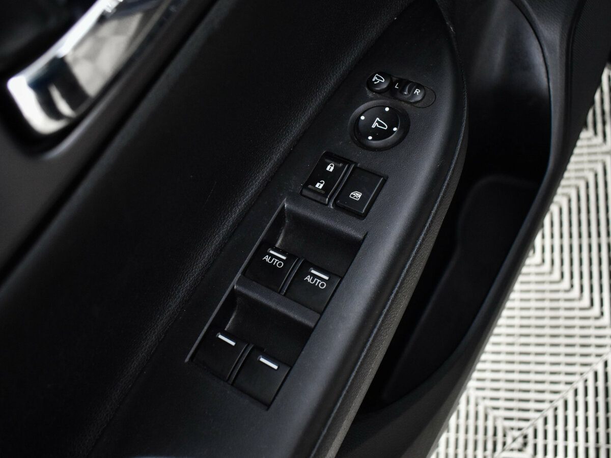 Б/У Хонда Аккорд 2013 года. Фото: #14