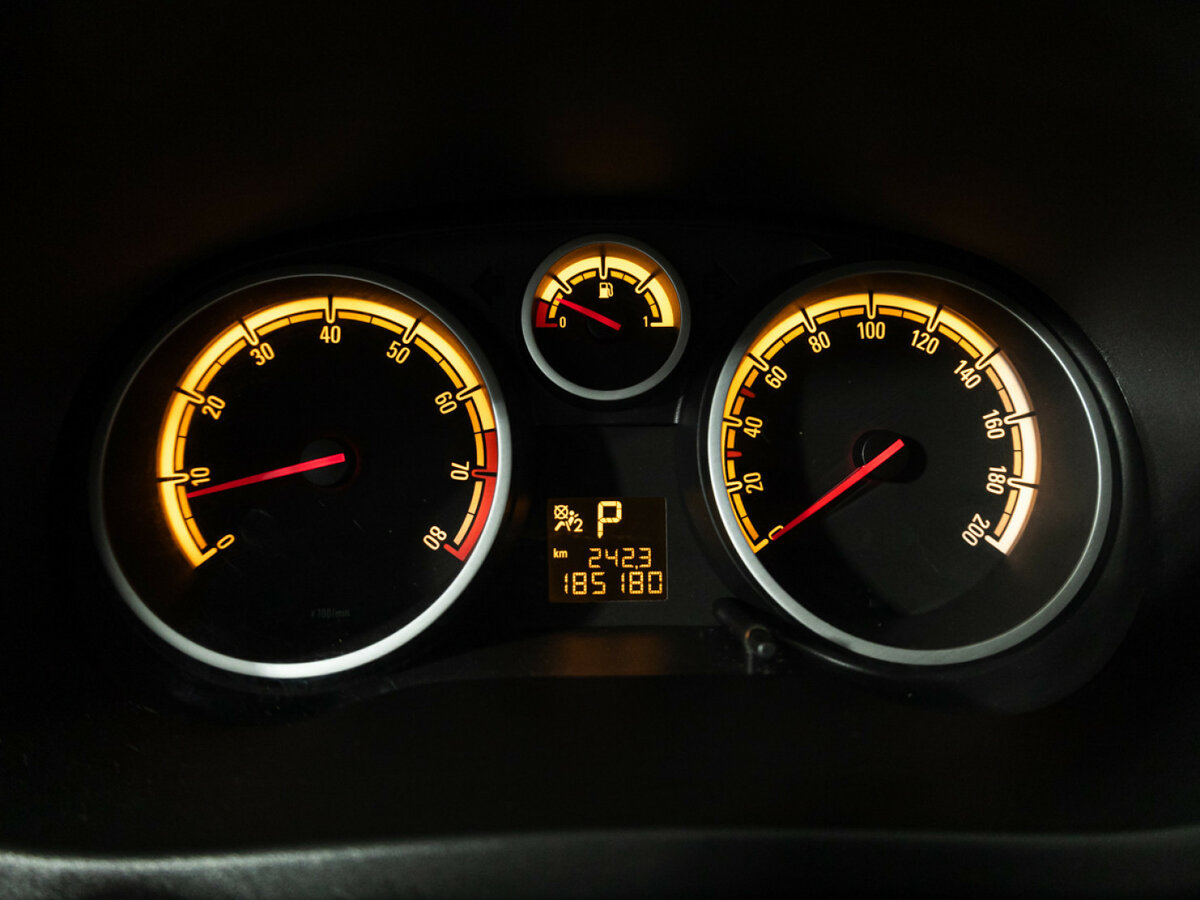 Opel Corsa 2011 года с пробегом. Фото: #11