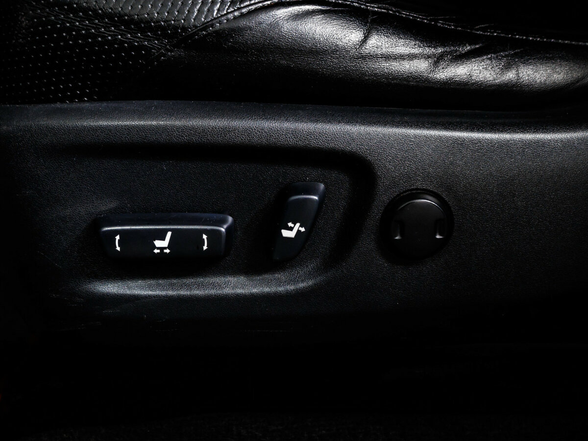 Б/У Тойота Лэнд Крузер Прадо 2010 года. Фото: #12