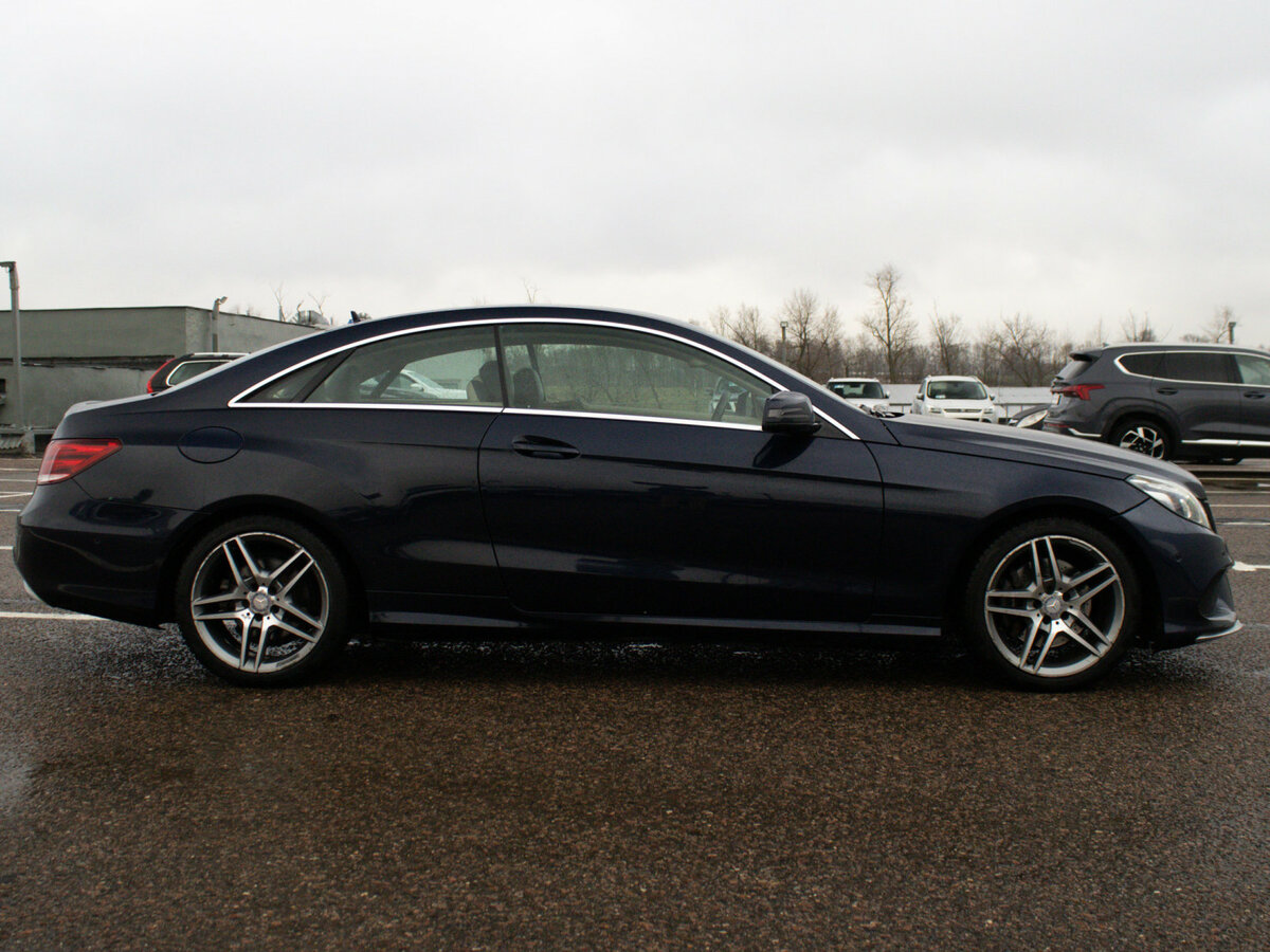 Б/У Мерседес-Бенц Е-Класс 2013 года. Фото: #3
