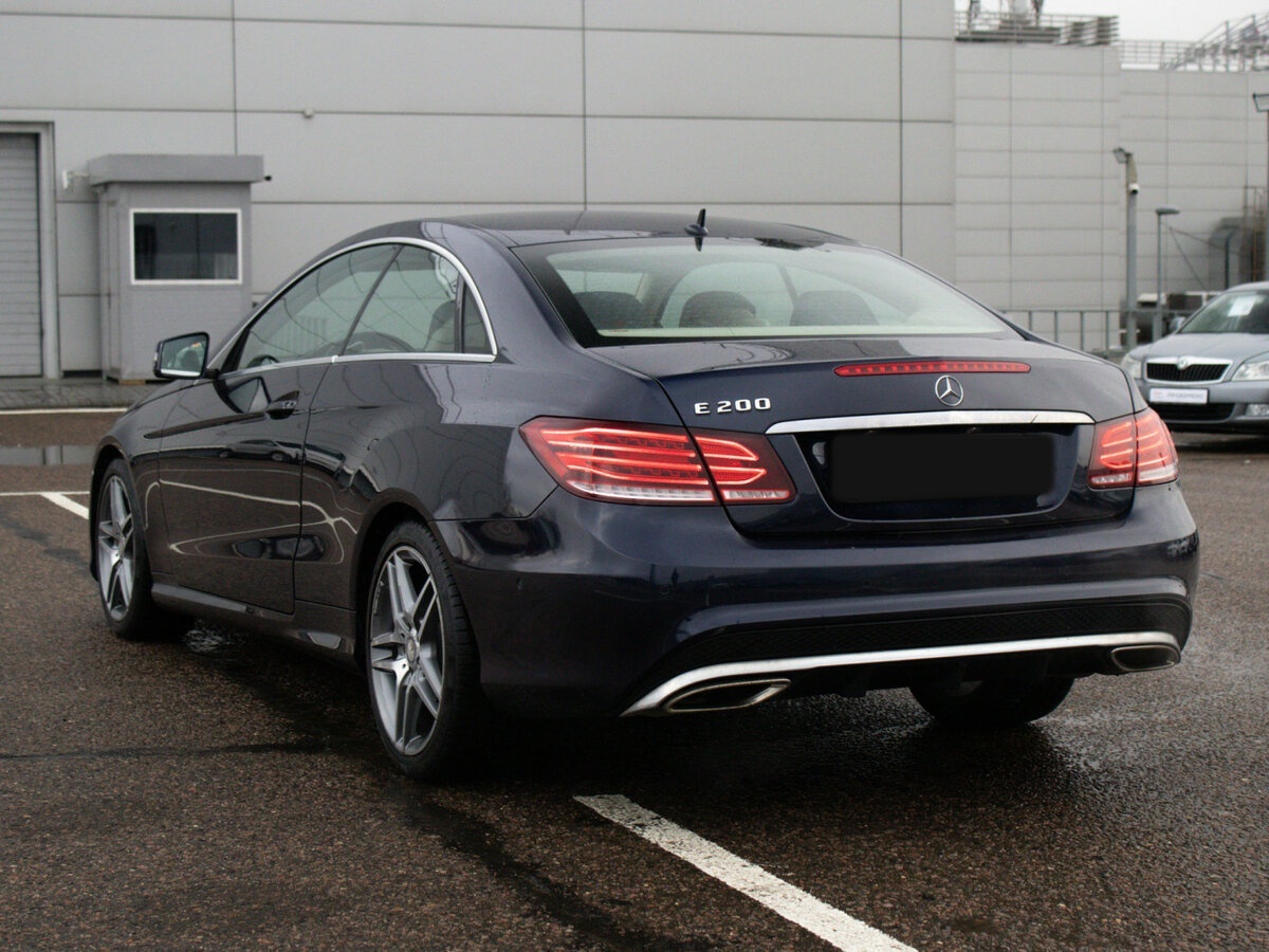 Б/У Мерседес-Бенц Е-Класс 2013 года. Фото: #6