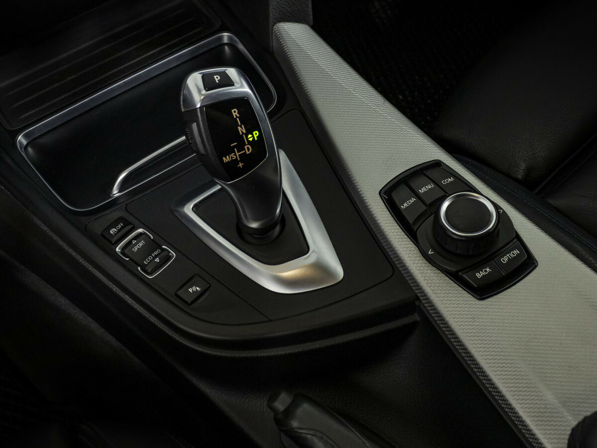 Б/У БМВ 3 серии 2018 года. Фото: #14