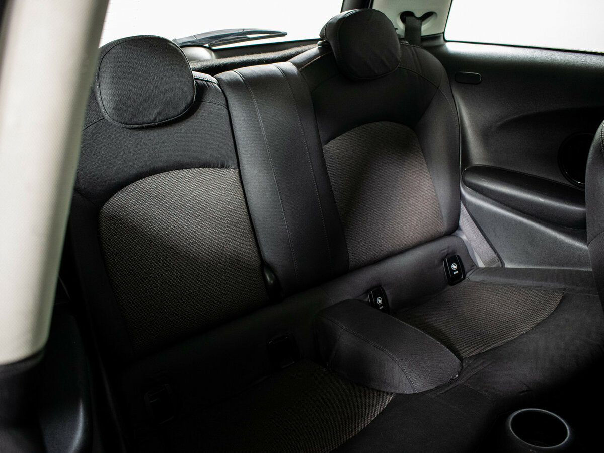 Mini Hatch 2017 года с пробегом. Фото: #8