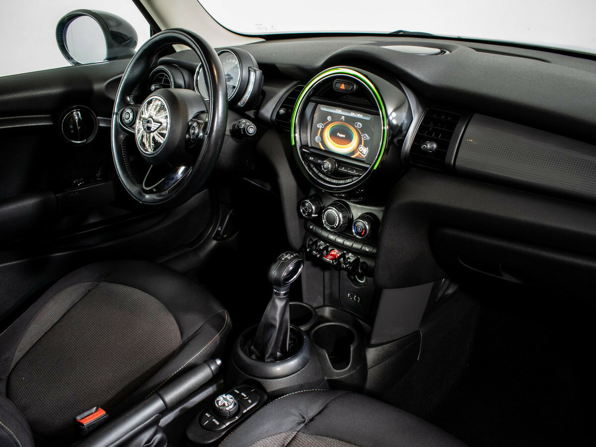 Mini Hatch 2017 года с пробегом. Фото: #10