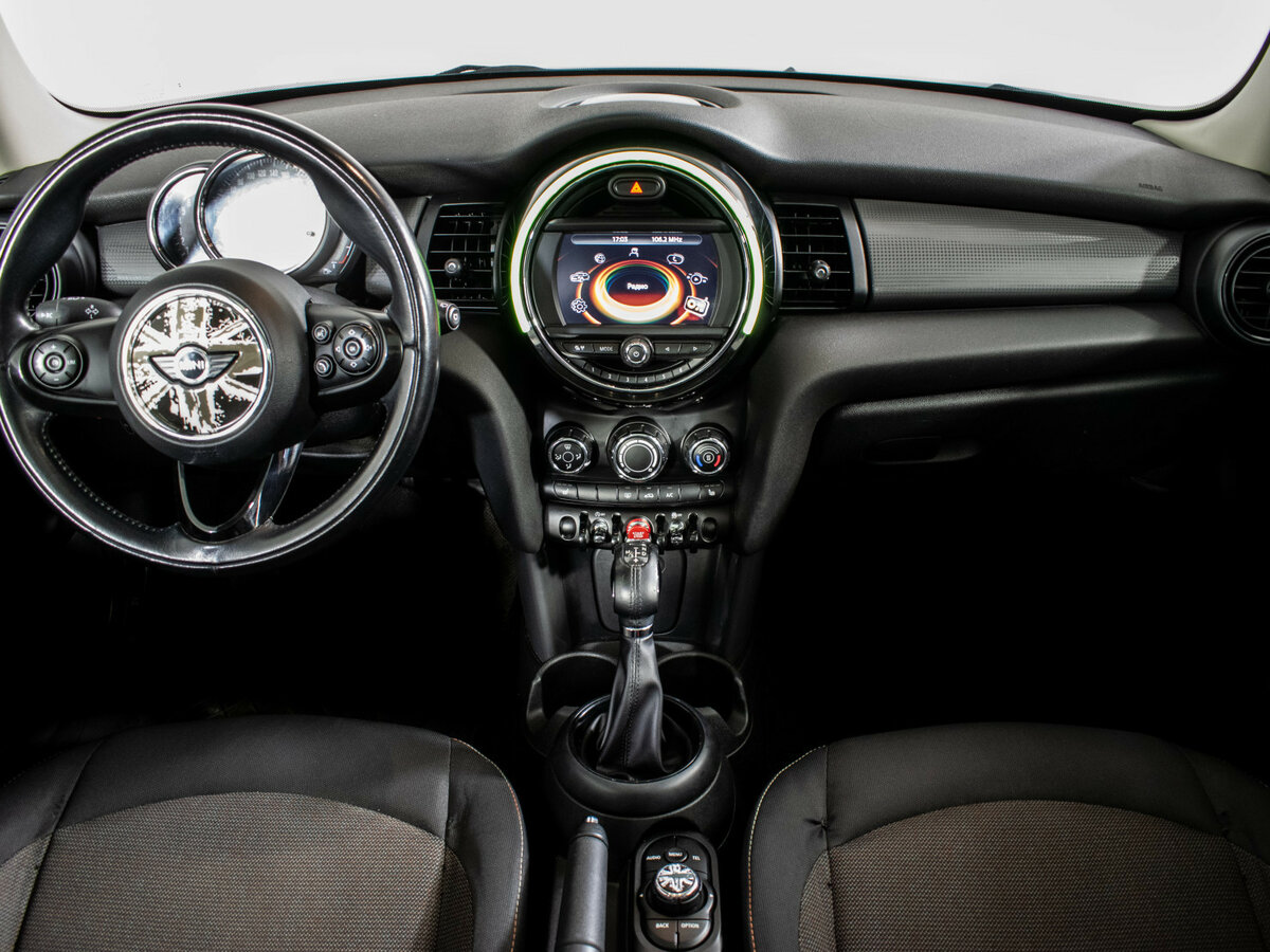 Mini Hatch 2017 года с пробегом. Фото: #11