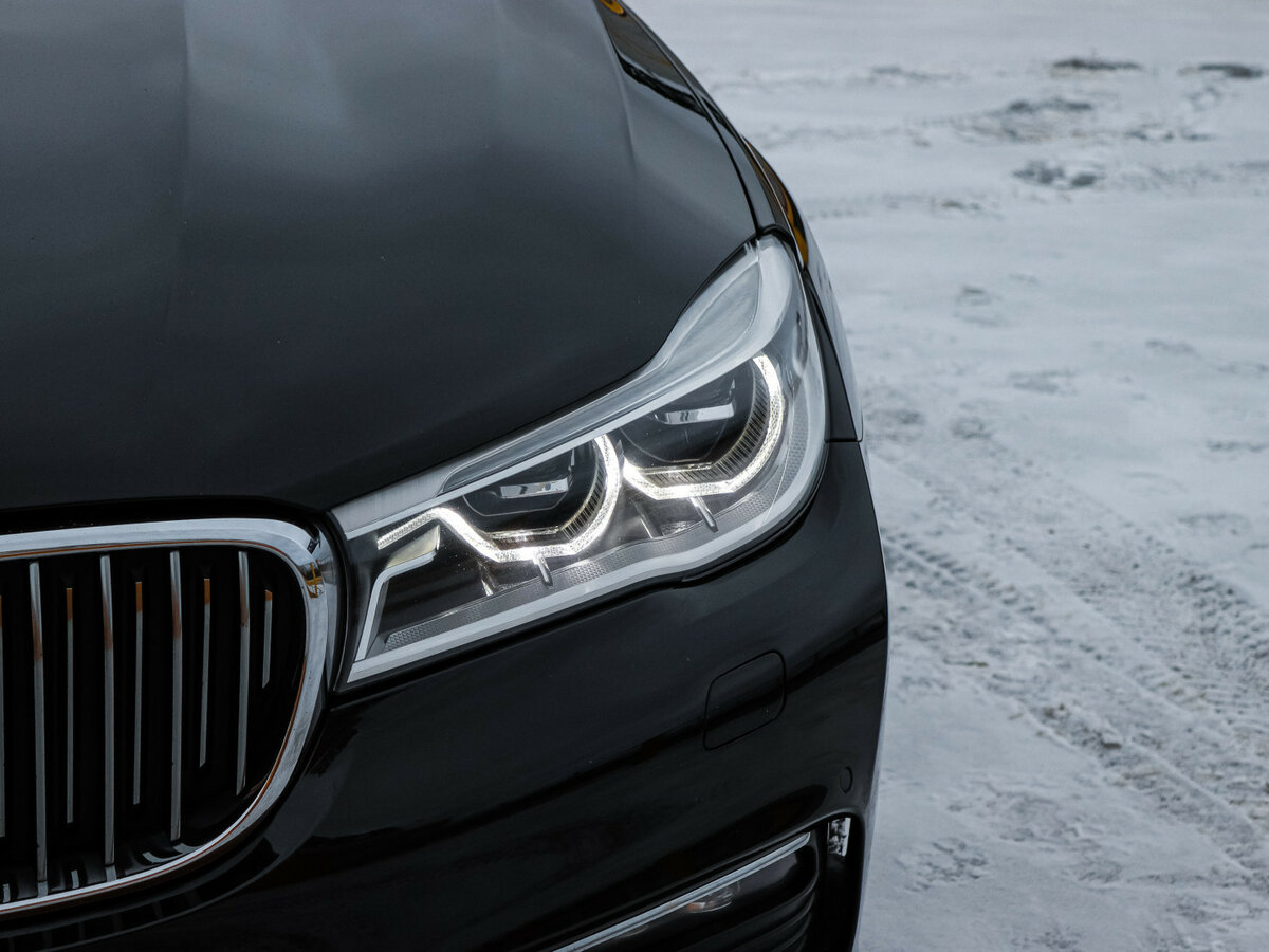 BMW 7 серии 2017 года с пробегом. Фото: #13