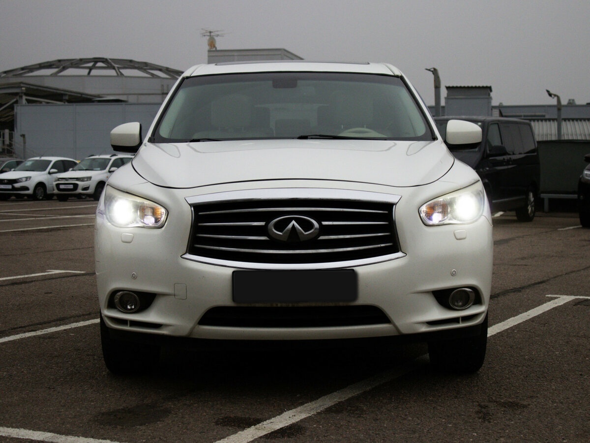 Infiniti JX 2013 года с пробегом. Фото: #1