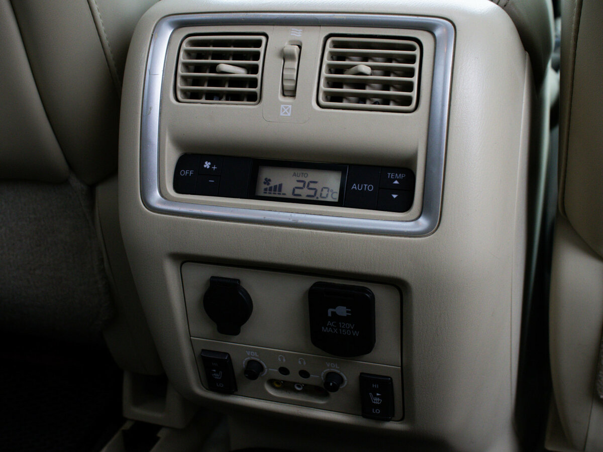 Infiniti JX 2013 года с пробегом. Фото: #12