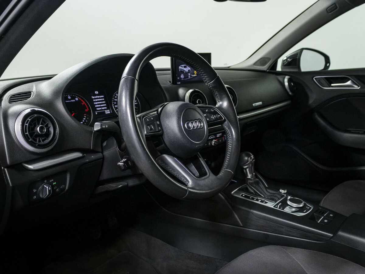 Б/У Ауди А3 2017 года. Фото: #10