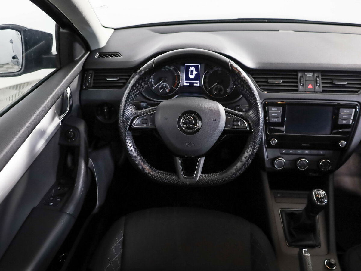 Б/У Шкода Октавия 2019 года. Фото: #7