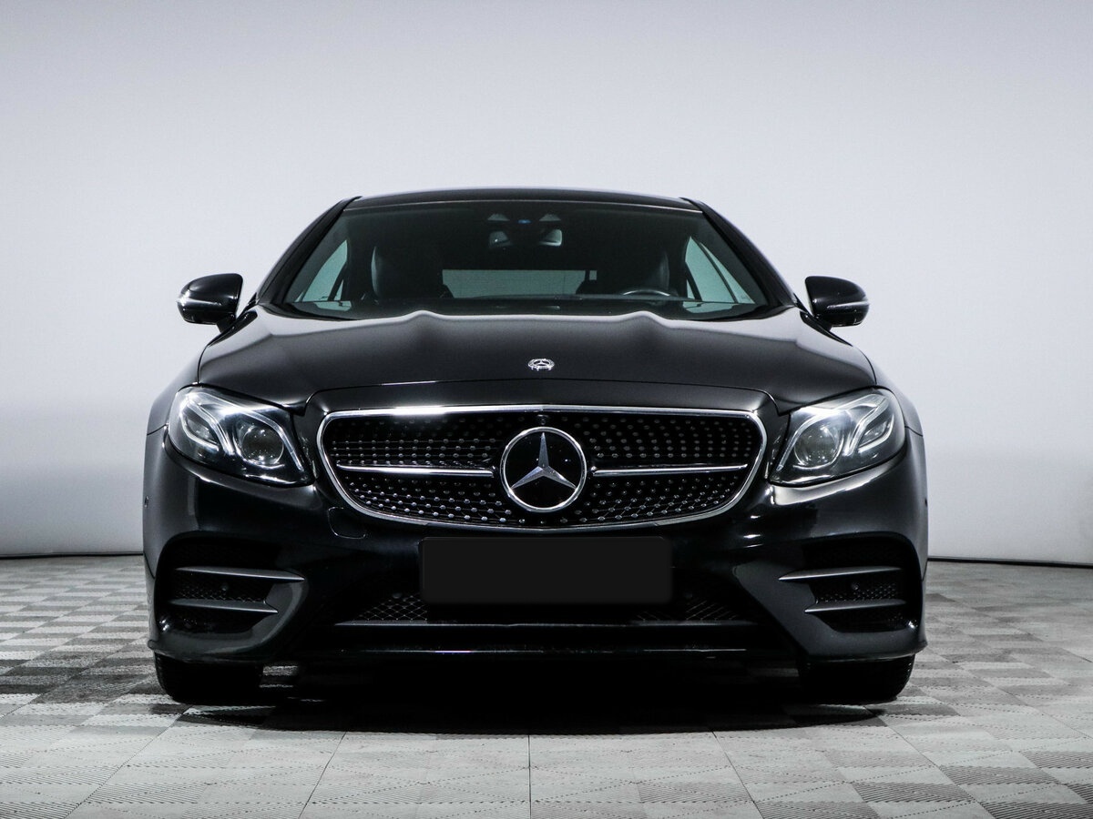 Mercedes-Benz E-Класс 2018 года с пробегом. Фото: #1