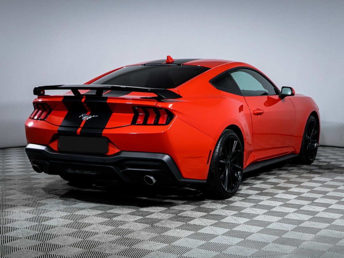 Ford Mustang 2024 года с пробегом. Фото: #4