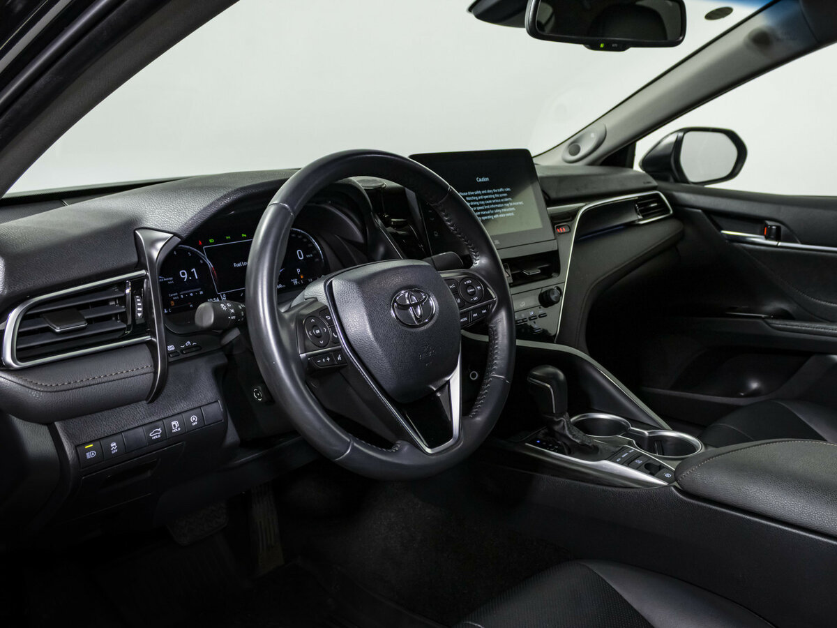 Toyota Camry 2023 года с пробегом. Фото: #7