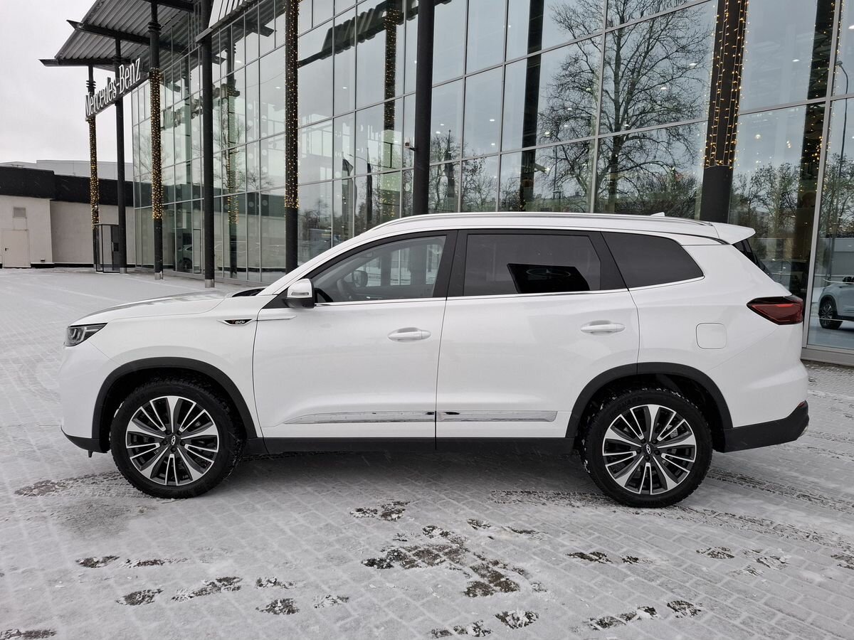 Chery Tiggo 8 Pro Max 2023 года с пробегом. Фото: #3