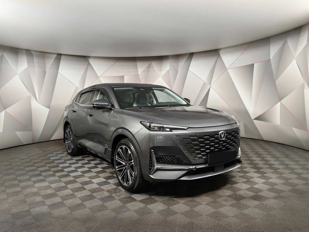 Б/У Чанган УНИ-К 2022 года. Фото: #2