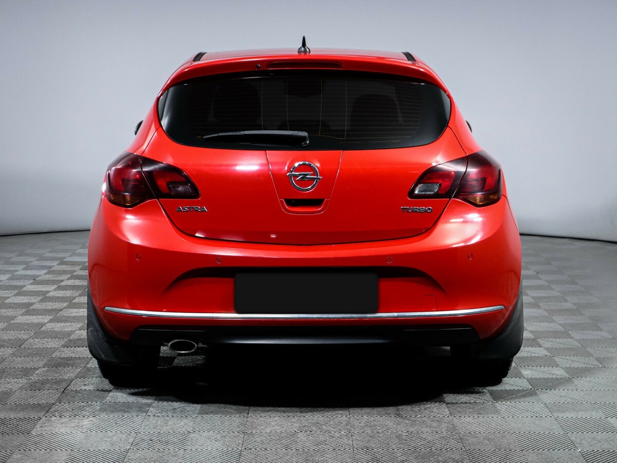 Opel Astra 2013 года с пробегом. Фото: #4