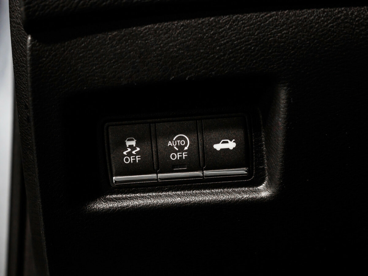 Б/У Инфинити К50 2016 года. Фото: #17