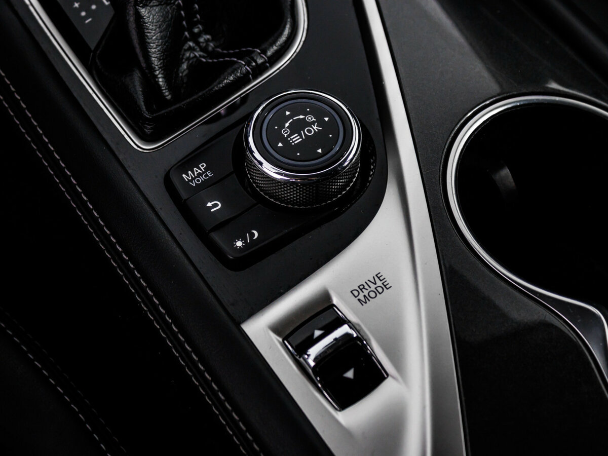 Б/У Инфинити К50 2016 года. Фото: #18