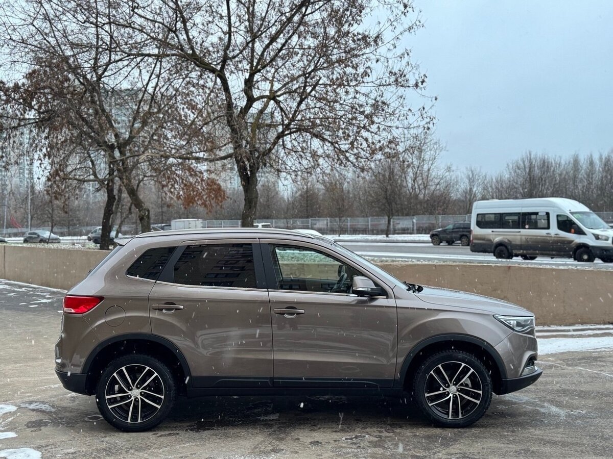 FAW Besturn X40 2020 года с пробегом. Фото: #3