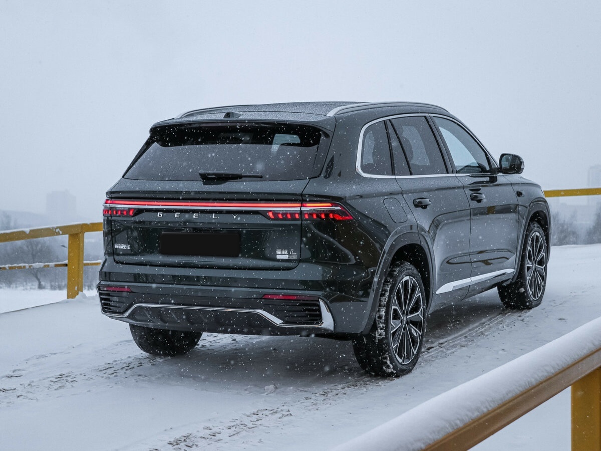 Б/У Джили Монжаро 2025 года. Фото: #2