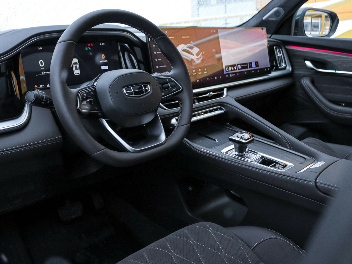 Б/У Джили Монжаро 2025 года. Фото: #10