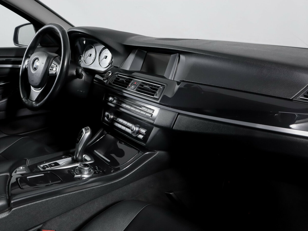 Б/У БМВ 5 серии 2013 года. Фото: #8