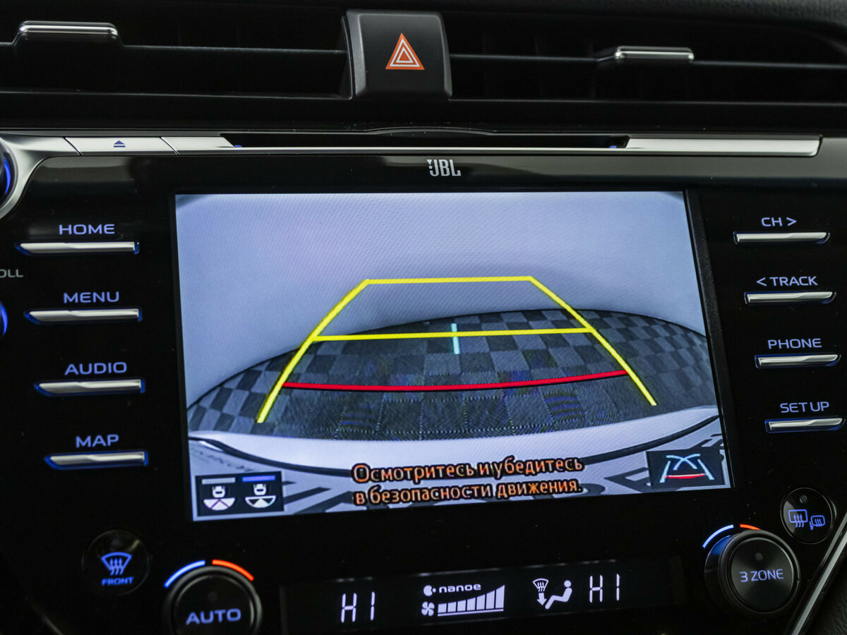 Toyota Camry 2018 года с пробегом. Фото: #14