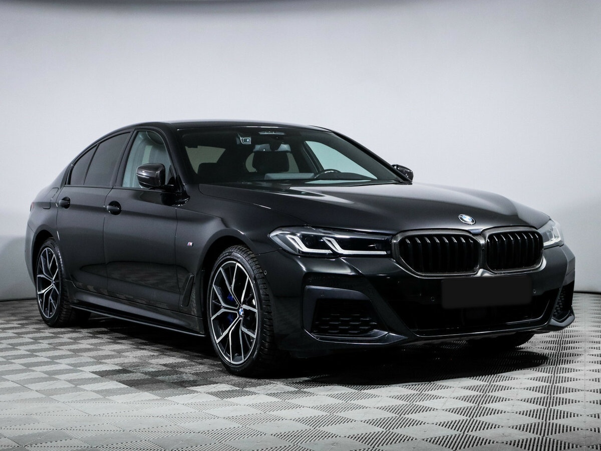 BMW 5 серии 2022 года с пробегом. Фото: #2